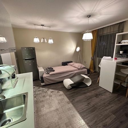 Uni Time Apartment By Lmg โซเฟีย ภายนอก รูปภาพ